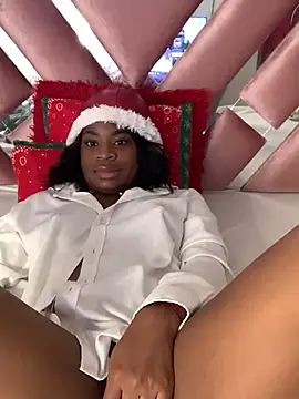 Snapshot of Tamara_Lubezkii chatting on December 11, 7:36 pm Tamara Lubezkii online show from December 11, 7:36 pm