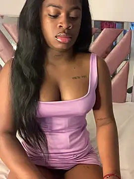 Snapshot of Tamara_Lubezkii chatting on January 12, 5:01 pm Tamara Lubezkii online show from January 12, 5:01 pm