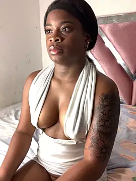 Snapshot of Tamara_Lubezkii chatting on January 16, 12:23 am Tamara Lubezkii online show from January 16, 12:23 am