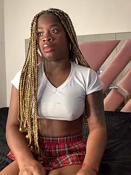 Snapshot of Tamara_Lubezkii chatting on January 25, 6:02 pm Tamara Lubezkii online show from January 25, 6:02 pm