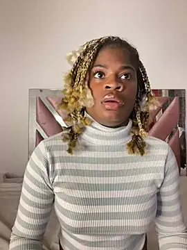 Snapshot of Tamara_Lubezkii chatting on February 21, 10:04 pm Tamara Lubezkii online show from February 21, 10:04 pm