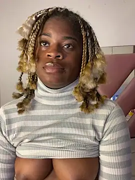 Snapshot of Tamara_Lubezkii chatting on February 22, 6:52 pm Tamara Lubezkii online show from February 22, 6:52 pm