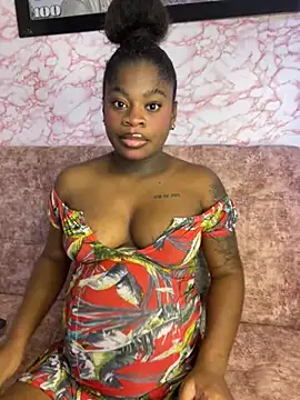 Snapshot of Tamara_Lubezkii chatting on October 3, 8:06 pm Tamara Lubezkii online show from October 3, 8:06 pm