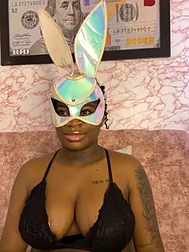 Snapshot of Tamara_Lubezkii chatting on October 31, 7:15 pm Tamara Lubezkii online show from October 31, 7:15 pm