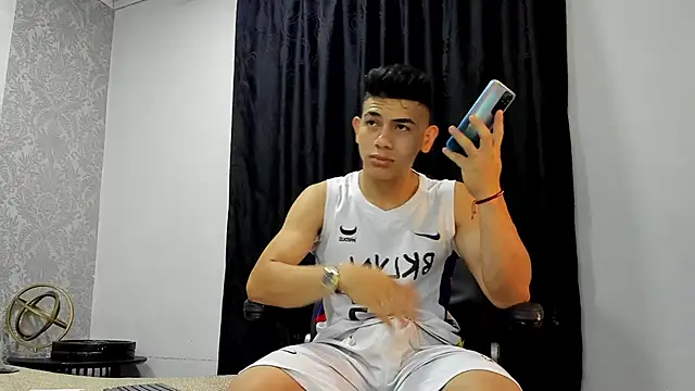 andrew rose  online show from March 10, 3:20 pm