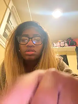 xDestineeXX online show from November 5, 9:31 am