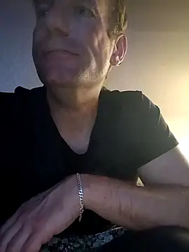 MArciQuarky online show from February 14, 11:31 pm