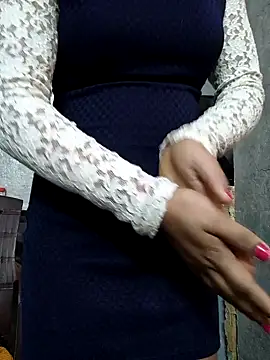 Snapshot of Sarita_7 chatting on January 17, 4:06 am Sarita 7 online show from January 17, 4:06 am