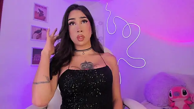 Snapshot of JulietaBomGV chatting on March 2, 11:20 pm JulietaBomGV online show from March 2, 11:20 pm