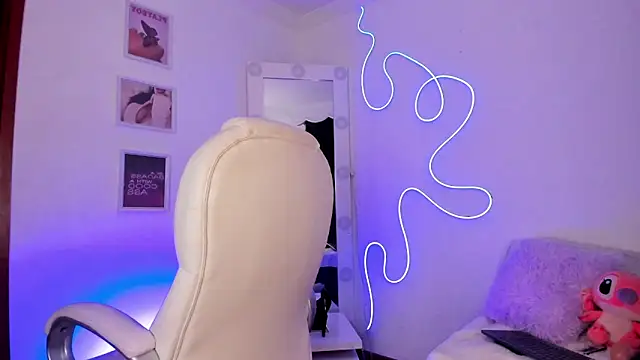 Snapshot of JulietaBomGV chatting on March 19, 11:47 pm JulietaBomGV online show from March 19, 11:47 pm