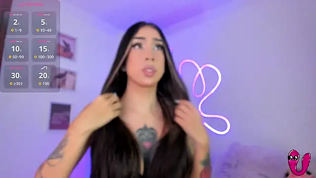 Snapshot of JulietaBomGV chatting on October 26, 1:55 am JulietaBomGV online show from October 26, 1:55 am