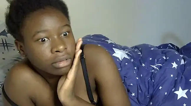 Snapshot of Novah_ chatting on February 5, 6:59 pm Novah online show from February 5, 6:59 pm