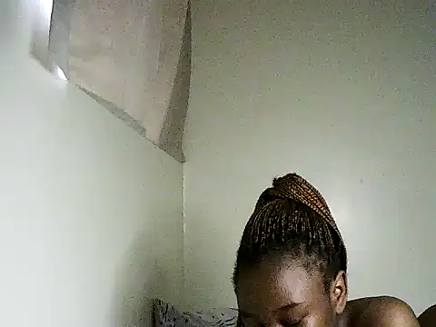 Snapshot of Novah_ chatting on September 30, 8:41 am Novah online show from September 30, 8:41 am