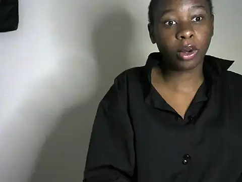 Snapshot of Novah_ chatting on November 27, 1:02 pm Novah online show from November 27, 1:02 pm