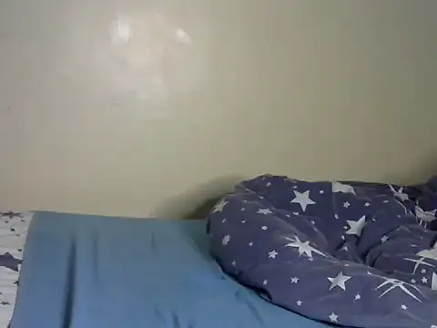 Snapshot of Novah_ chatting on November 29, 8:23 pm Novah online show from November 29, 8:23 pm