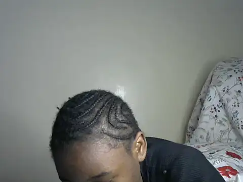 Snapshot of Novah_ chatting on December 4, 8:50 pm Novah online show from December 4, 8:50 pm