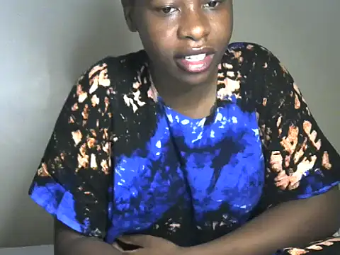 Snapshot of Novah_ chatting on December 14, 2:11 pm Novah online show from December 14, 2:11 pm