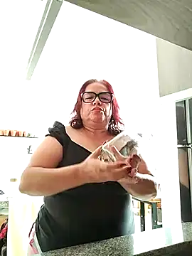 MARIANMILLS   online show from March 11, 1:01 pm