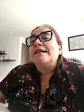 MARIANMILLS   online show from March 21, 4:18 pm