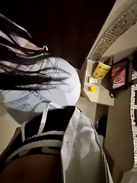 karenandrey online show from November 3, 6:47 am