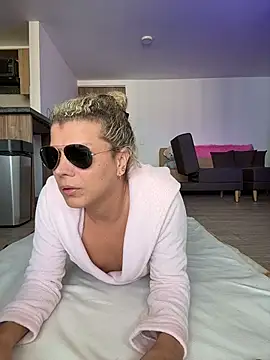 Georgiafox online show from December 21, 7:10 pm