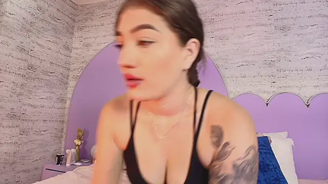 Snapshot of Giaa_Ross chatting on May 16, 9:17 am Giaa Ross online show from May 16, 9:17 am