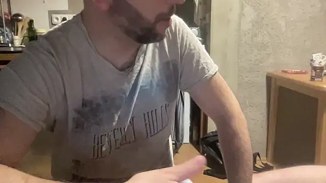 RedDante89 online show from March 28, 11:37 pm