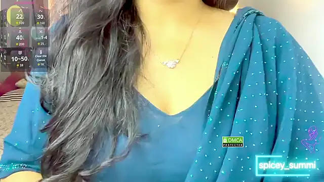 Snapshot of Spice-Summi chatting on September 13, 5:29 am Spice-Summi online show from September 13, 5:29 am