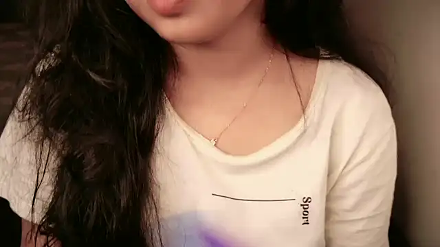 Snapshot of Spice-Summi chatting on October 3, 6:16 pm Spice-Summi online show from October 3, 6:16 pm