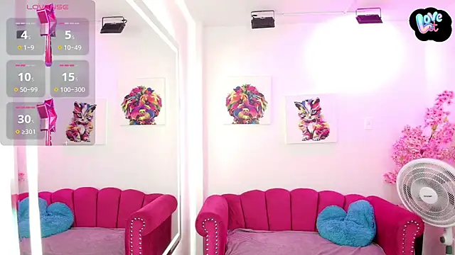 Snapshot of Miss_dolly_ chatting on November 4, 11:53 am Miss dolly online show from November 4, 11:53 am