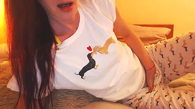 LovelyAndraGirl online show from February 7, 6:44 pm