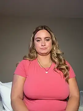 Sophie Raegan online show from April 17, 11:46 am