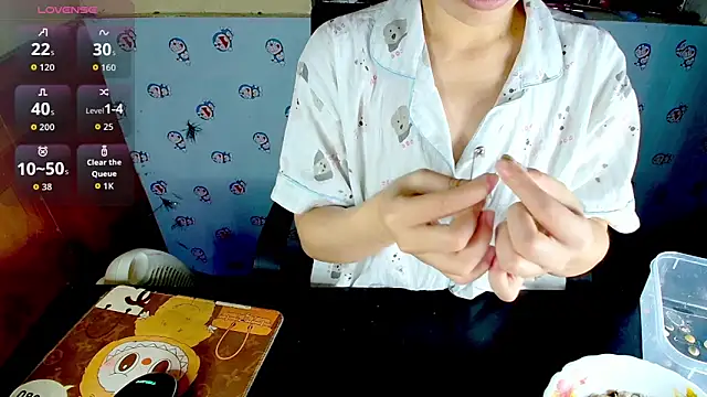   Saphia   online show from March 25, 3:51 pm