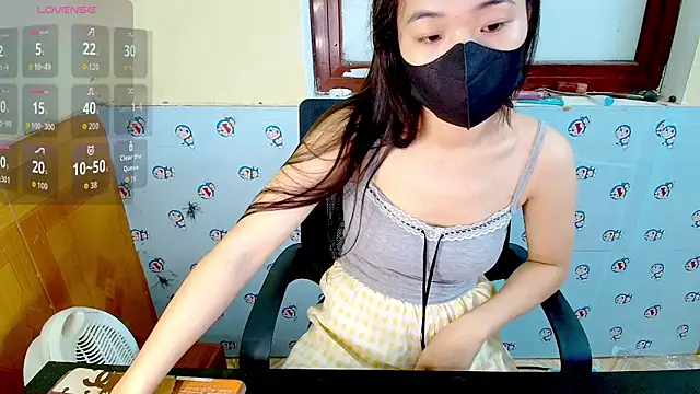   Saphia   online show from April 2, 12:41 am