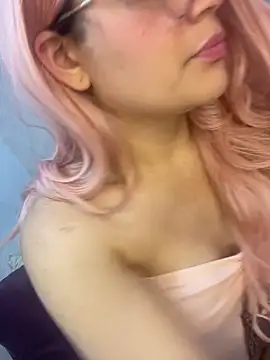 Snapshot of dayis_butera chatting on December 20, 5:25 am dayis butera online show from December 20, 5:25 am