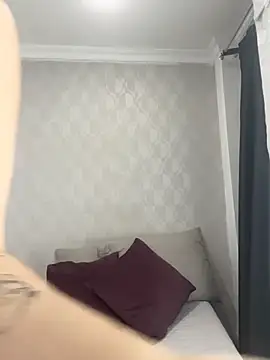 Snapshot of dayis_butera chatting on February 27, 12:27 pm dayis butera online show from February 27, 12:27 pm