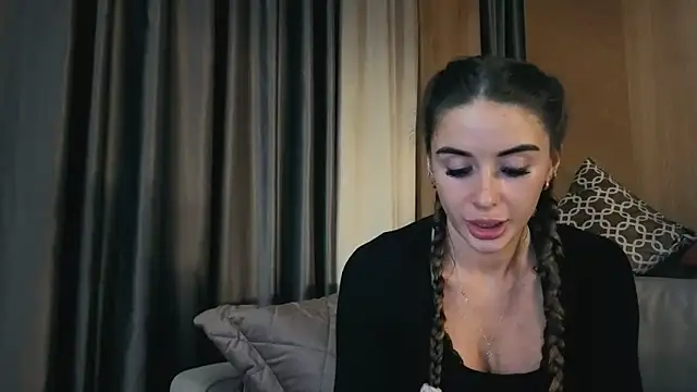 your bunnygirl online show from November 7, 9:15 pm