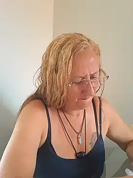 MILEIDE980 online show from November 21, 4:27 pm