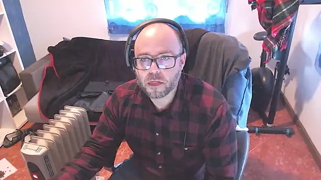 ravingr4d4 online show from March 3, 2:04 pm