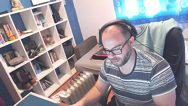 ravingr4d4 online show from March 13, 2:23 pm