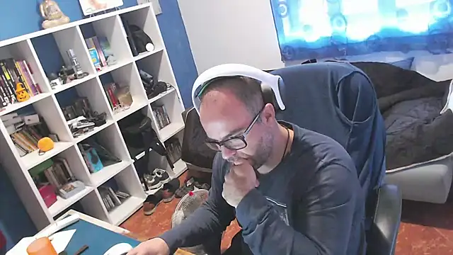 ravingr4d4 online show from November 7, 11:54 am