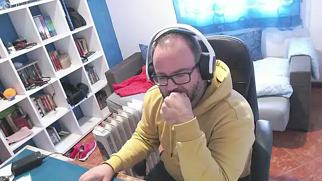 ravingr4d4 online show from November 27, 12:18 pm