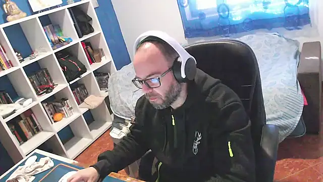 ravingr4d4 online show from February 20, 9:21 am