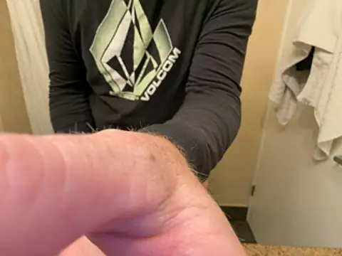 Tylerx9 online show from April 11, 3:16 pm