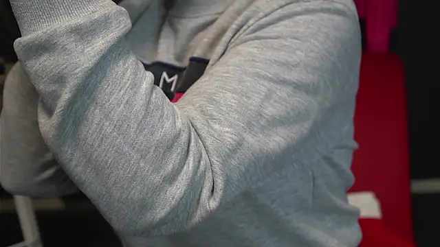 Snapshot of CelineConner chatting on October 7, 4:09 am CelineConner online show from October 7, 4:09 am