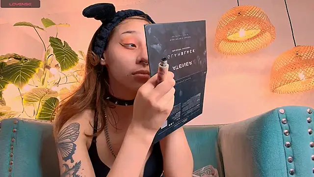 bellablack27 online show from March 4, 1:28 pm