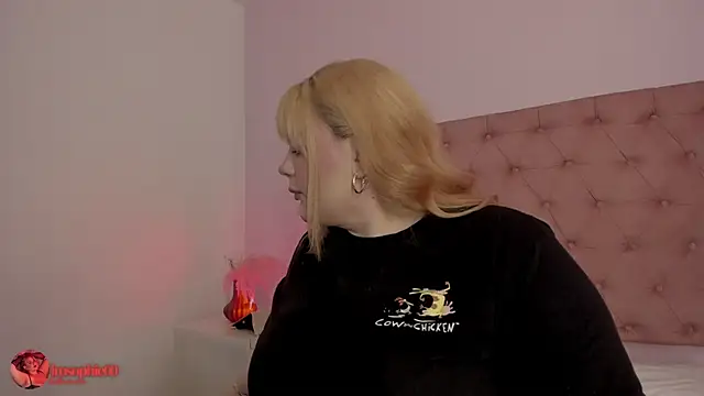 sophiarossee  online show from March 24, 1:05 pm