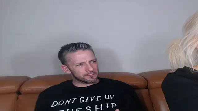 jaidenangel online show from April 14, 2:17 am