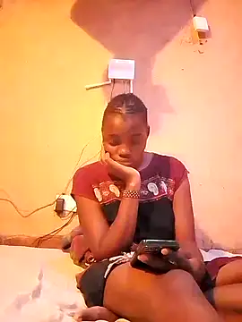 cute naimah online show from October 7, 4:15 pm