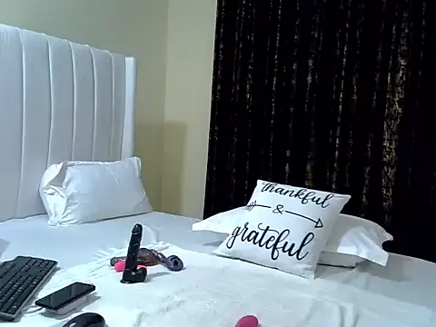 Baby champagne  online show from December 4, 1:25 am